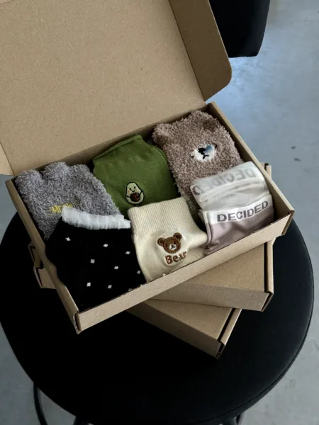 Secret box: 6 pár véletlenszerű zokni